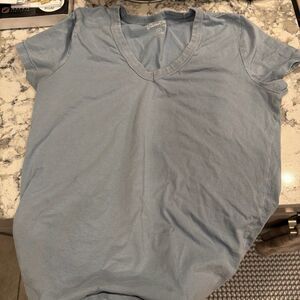 Universal Thread Shirt